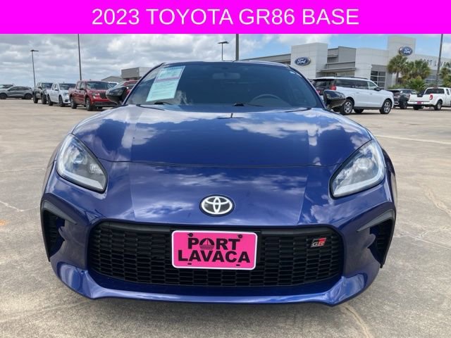 Used 2023 Toyota GR86 RWD image 2