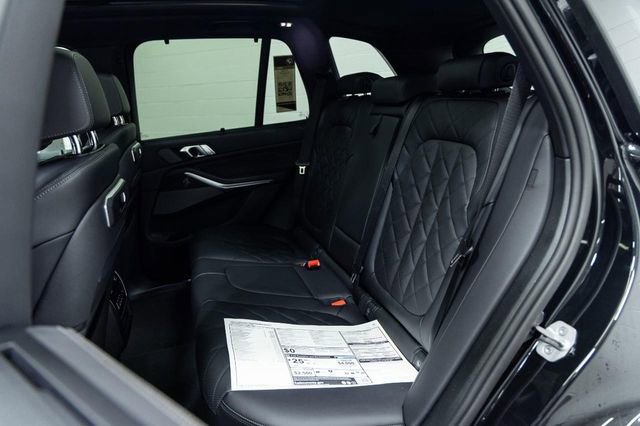 New 2026 BMW X5 xDrive40i w/ Executive Package image 25