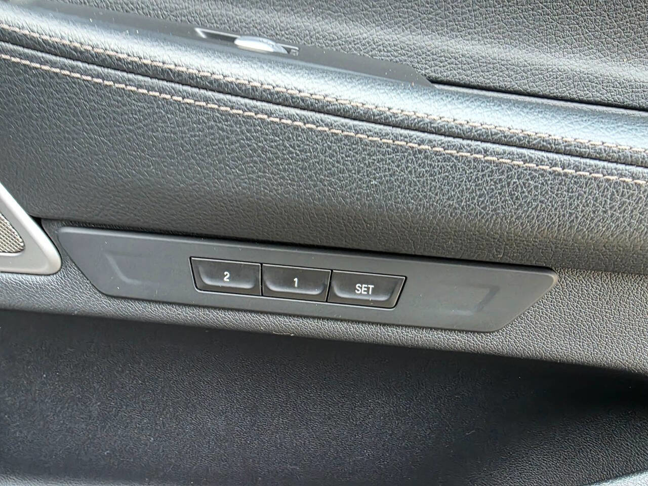 Used 2019 BMW 740i xDrive 740i xDrive AWD 4dr Sedan image 38