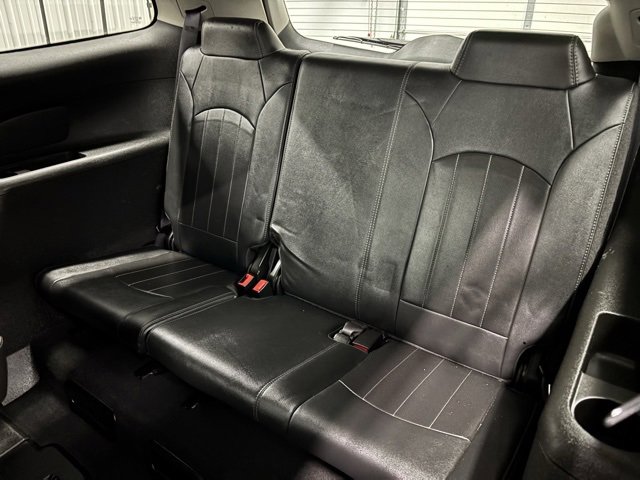 Used 2015 Buick Enclave Leather image 9