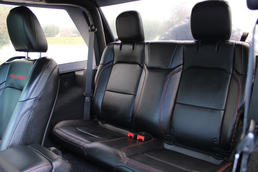 Used 2019 Jeep Wrangler Rubicon AWD/4WD image 12