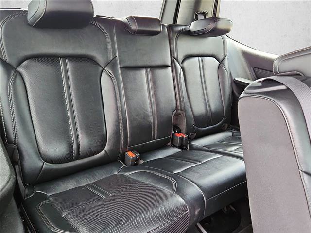 Used 2023 Jeep Wagoneer Series III w/ Preferred Equipment Group AWD/4WD image 19