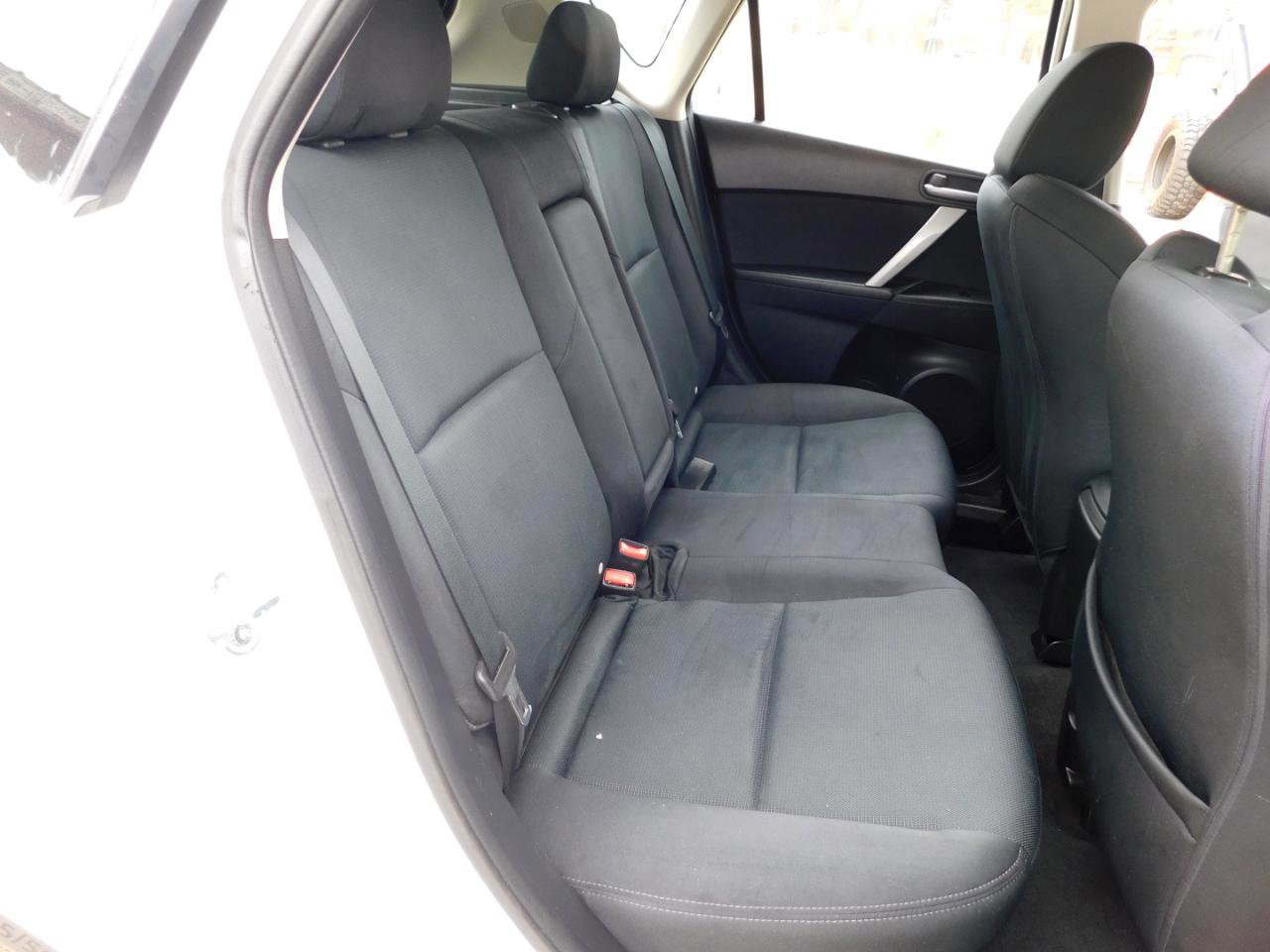 Used 2011 MAZDA MAZDA3 s Sport FWD image 15