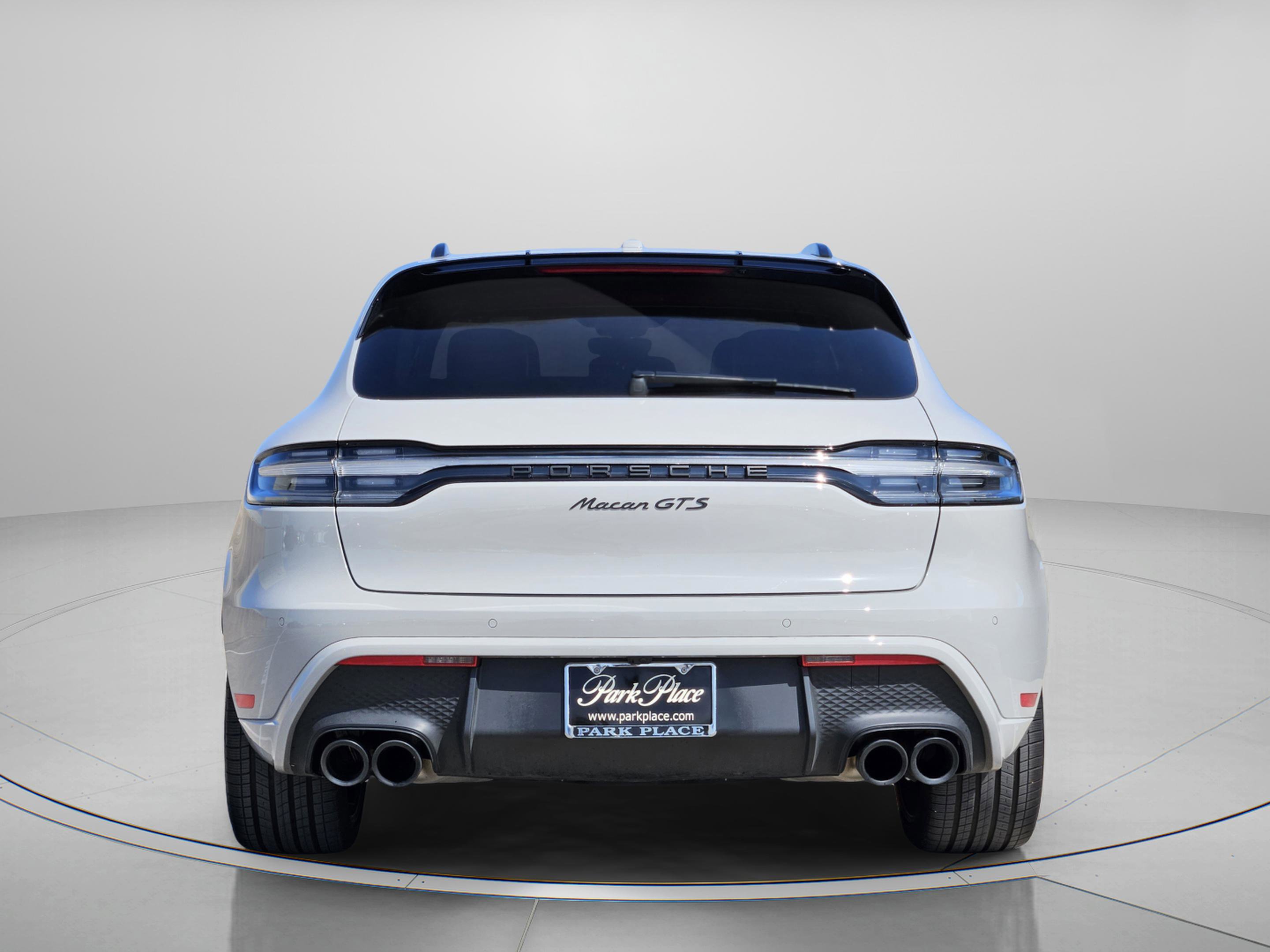 Certified 2024 Porsche Macan GTS image 4