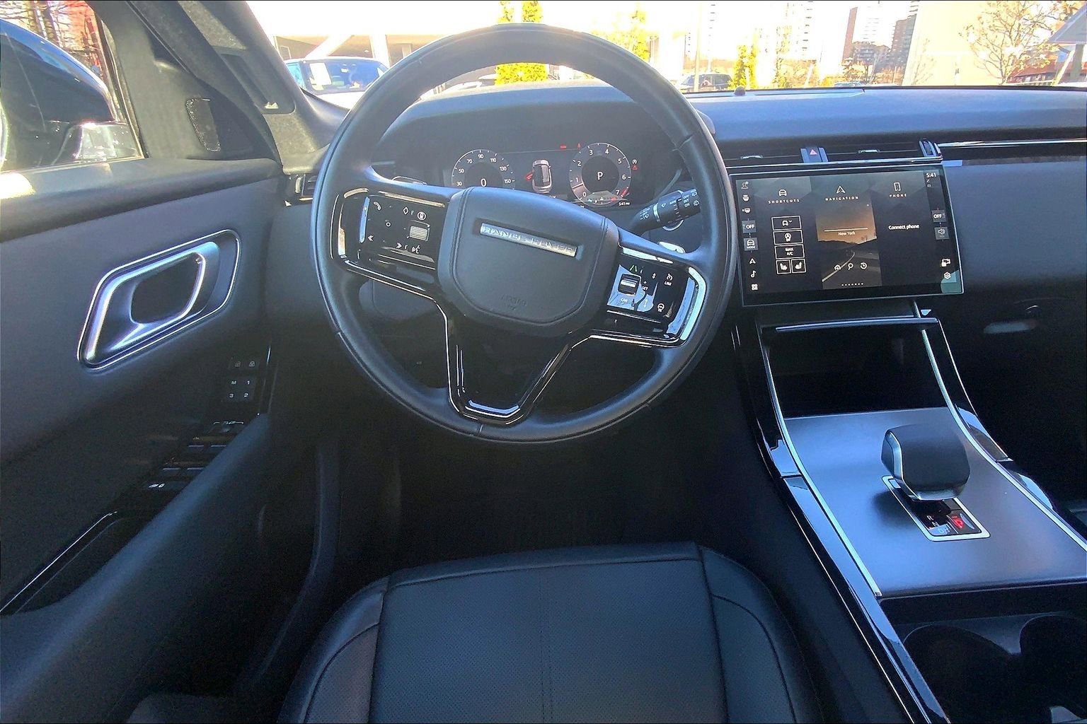 Used 2026 Land Rover Range Rover Velar S AWD/4WD image 5