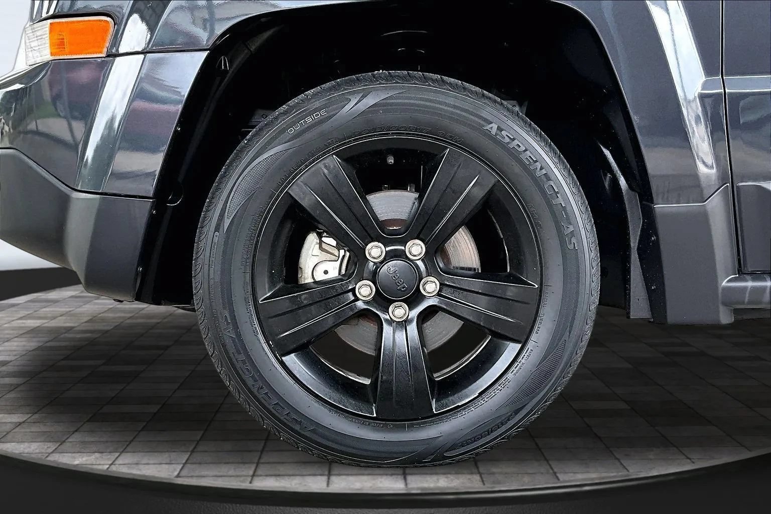 Used 2014 Jeep Patriot Sport w/ Southwest Package FWD image 29