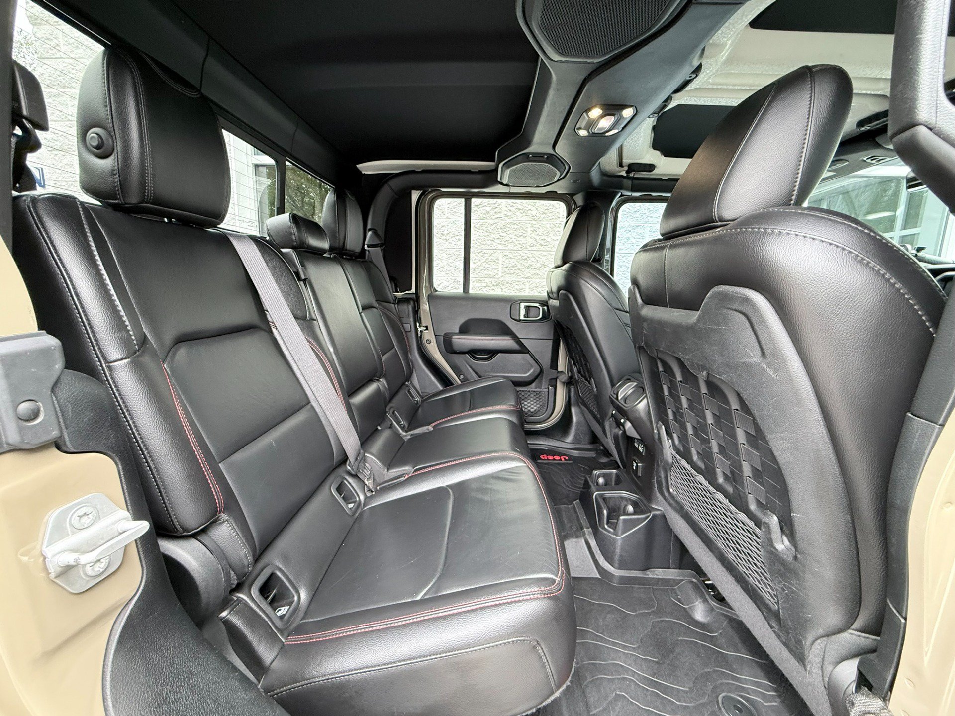 Used 2020 Jeep Gladiator Rubicon AWD/4WD image 31