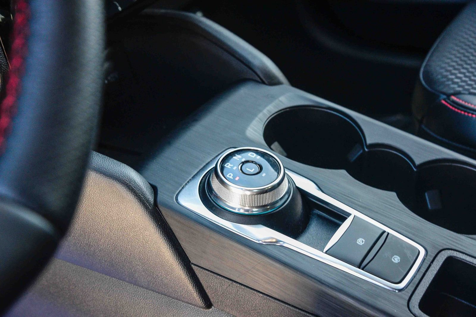 Used 2025 Ford Escape ST-Line w/ Equipment Group 301A image 19