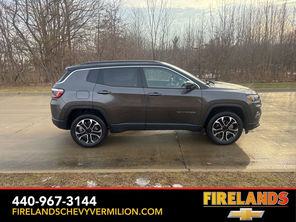 Used 2022 Jeep Compass Limited image 11