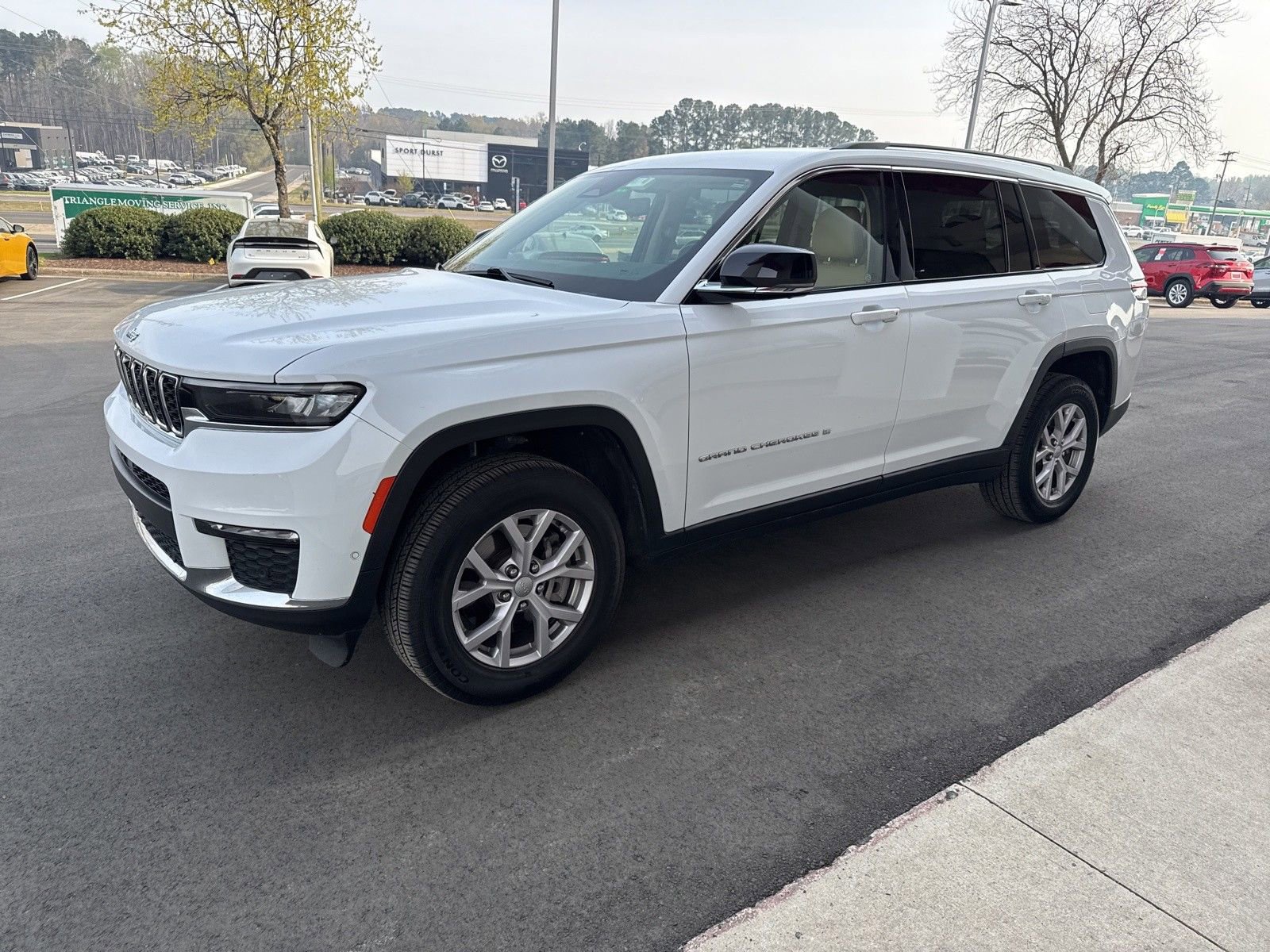 Used 2022 Jeep Grand Cherokee L Limited w/ Luxury Tech Group II AWD/4WD image 7
