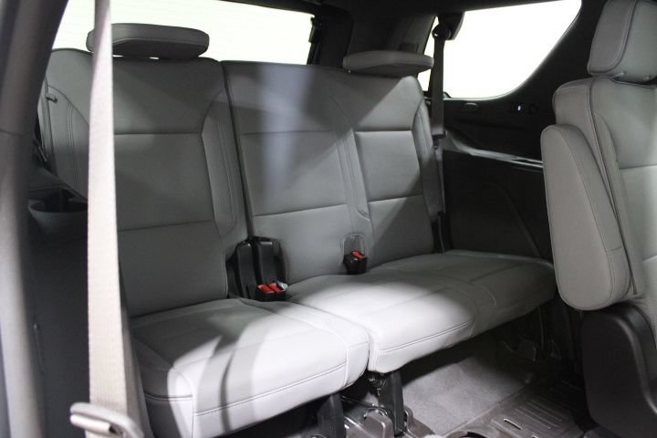 Used 2024 GMC Yukon SLT w/ SLT Luxury Package AWD/4WD image 29