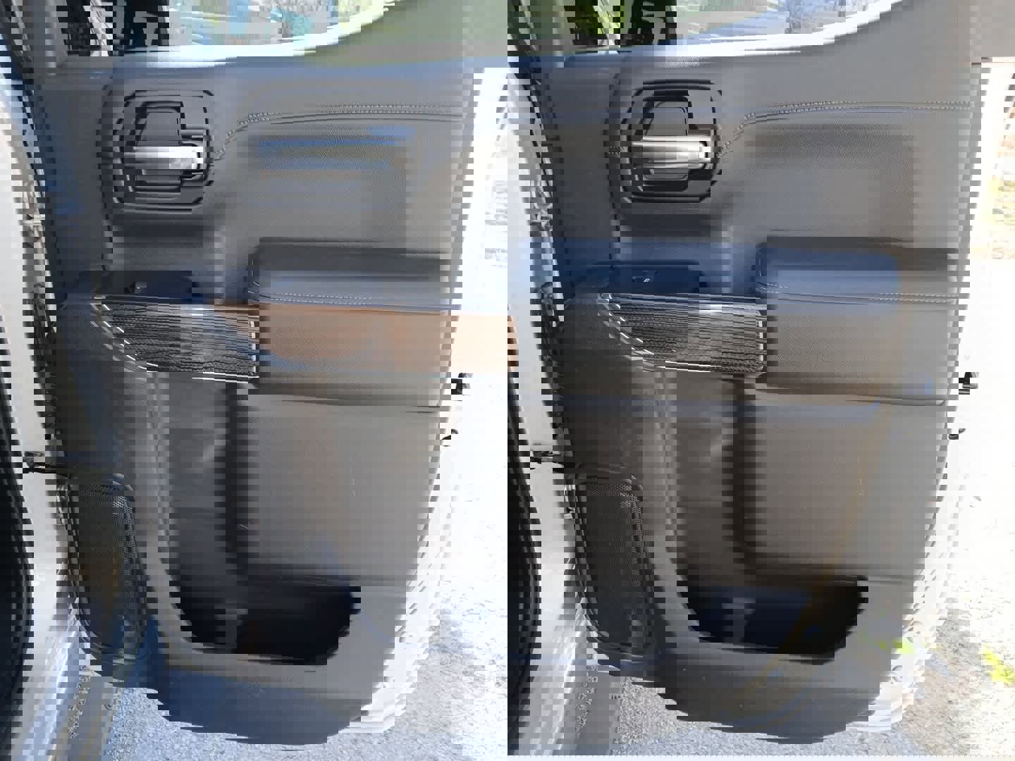 Used 2020 Chevrolet Silverado 1500 RST w/ Texas Edition image 54