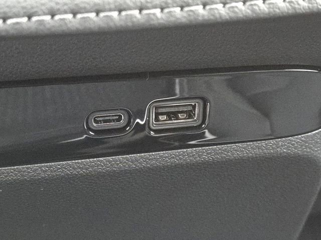 New 2026 Buick Enclave Preferred w/ Power Package image 8