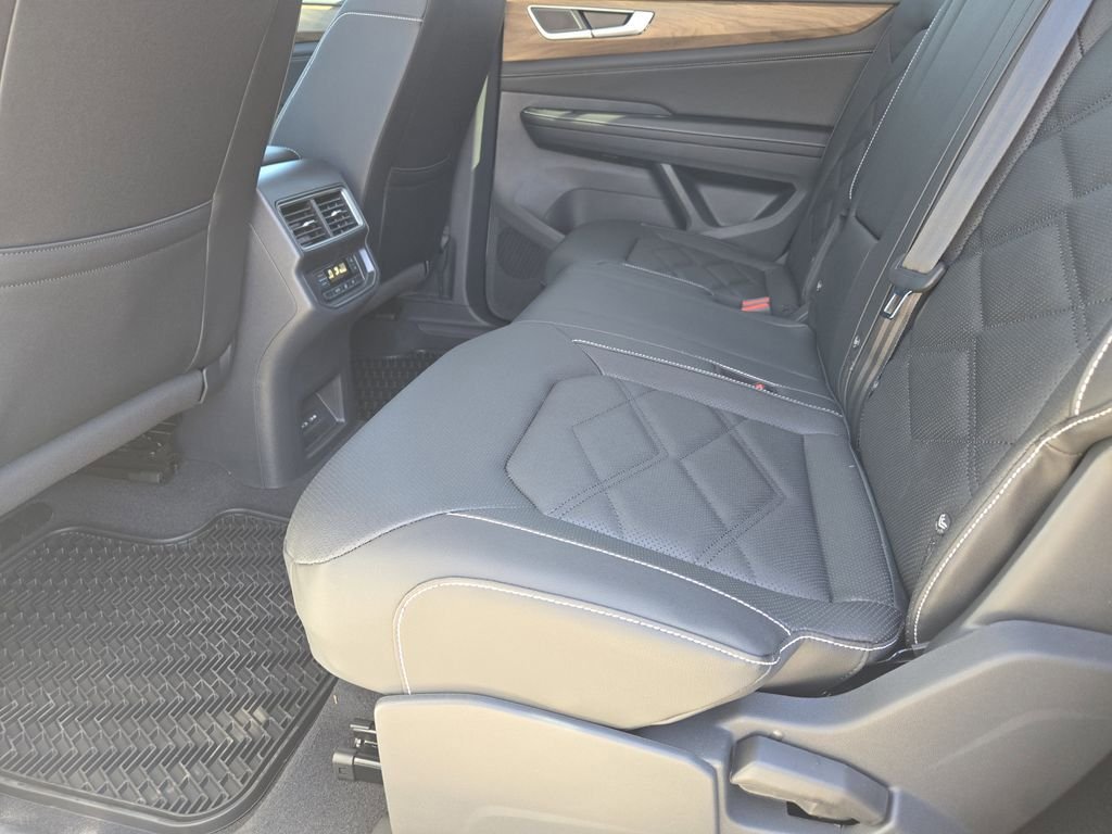 New 2026 Volkswagen Atlas SE FWD image 20