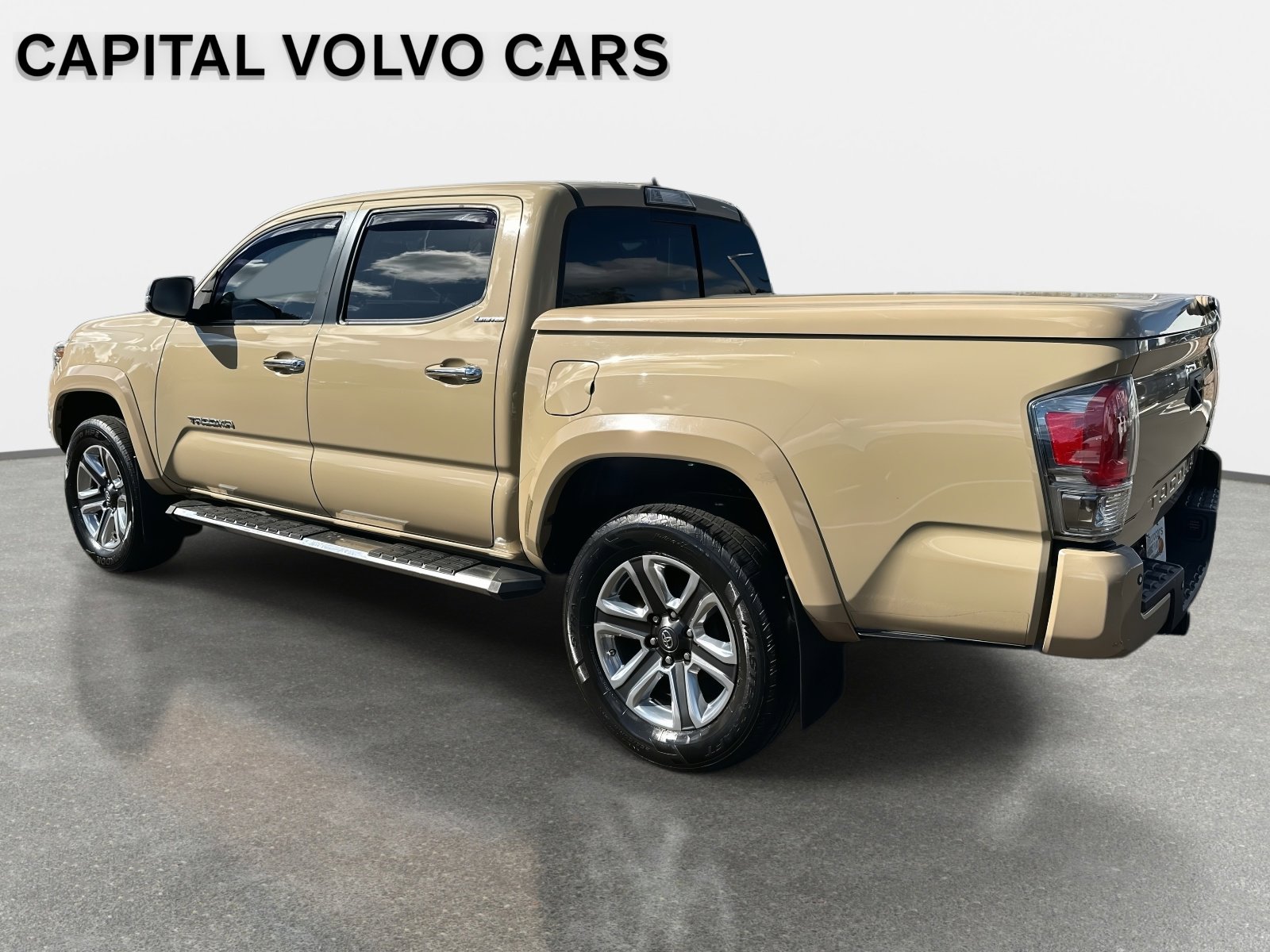 Used 2017 Toyota Tacoma Limited image 3
