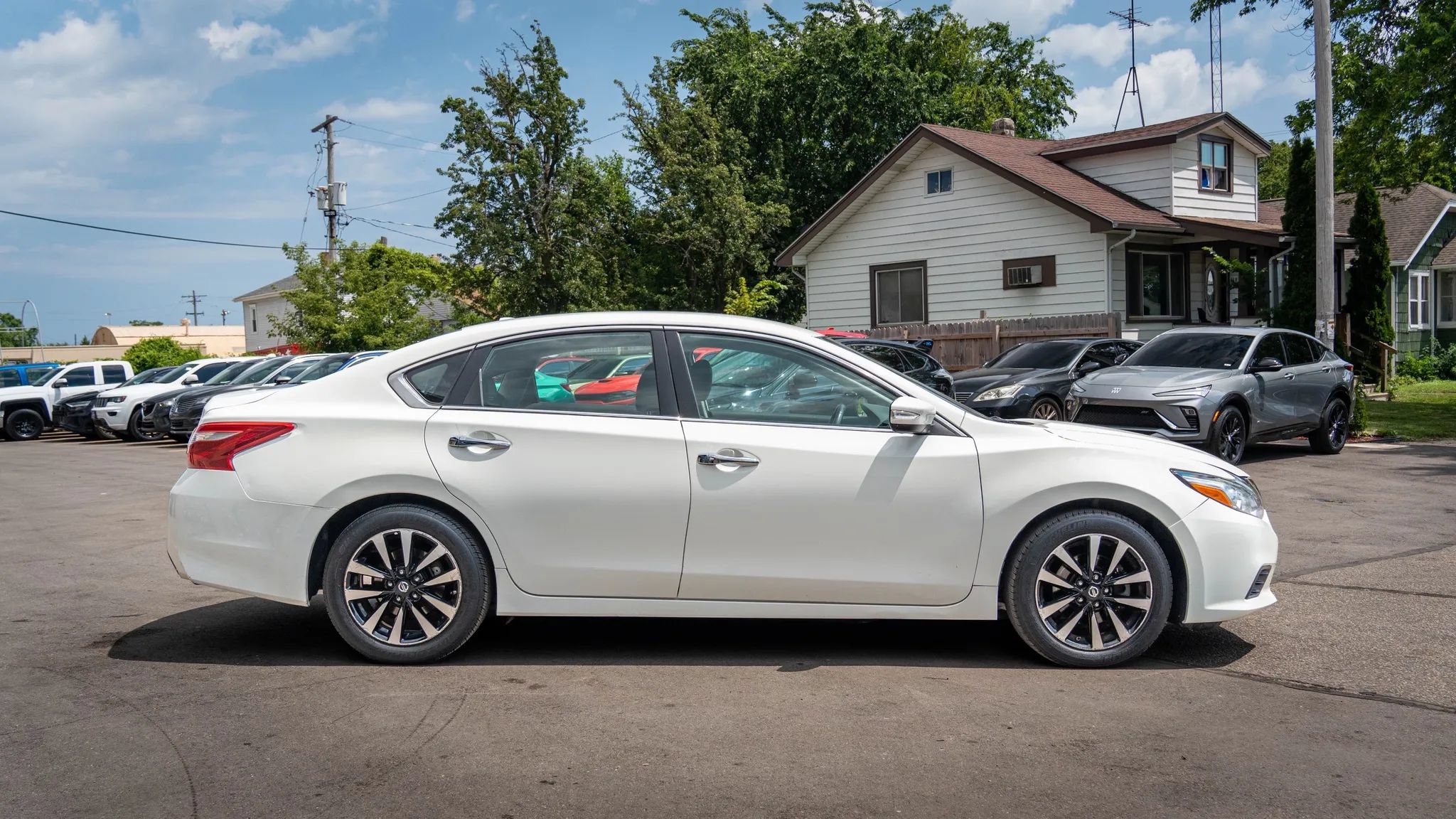 Used 2018 Nissan Altima 2.5 SL FWD image 5