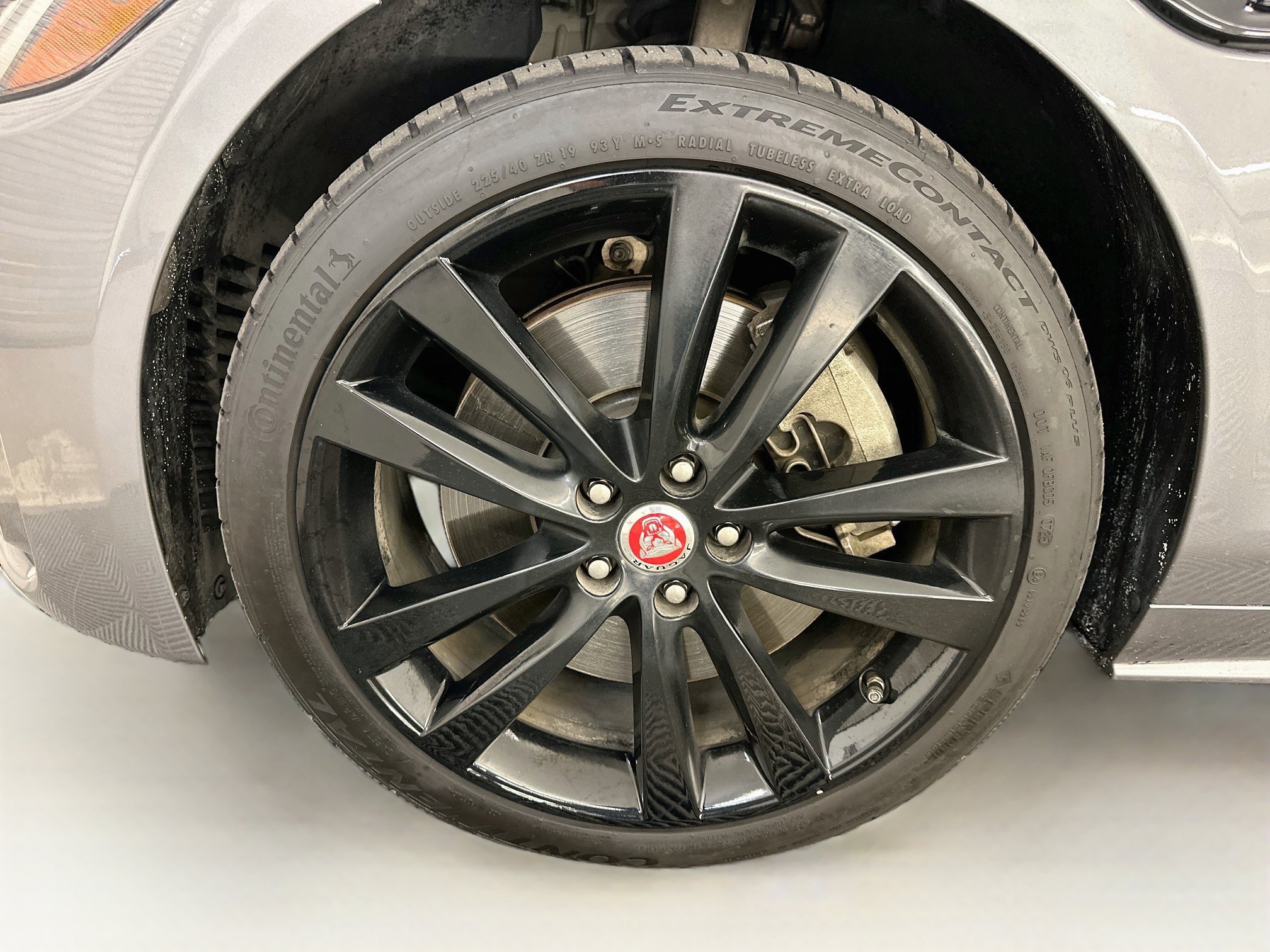 Used 2020 Jaguar XE R-Dynamic S AWD/4WD image 36
