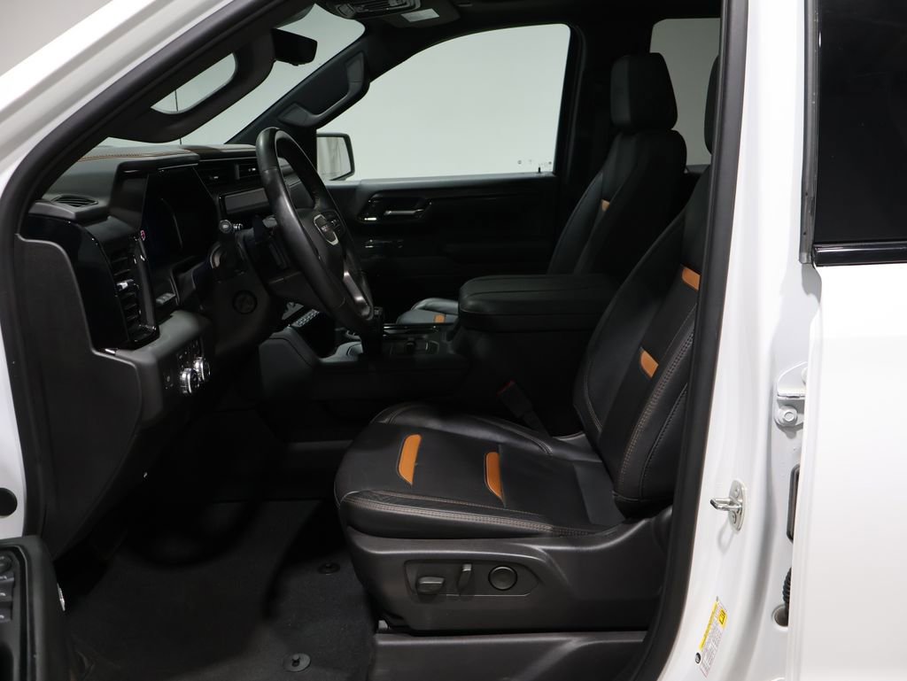 Used 2024 GMC Sierra 1500 AT4 w/ Technology Package image 14