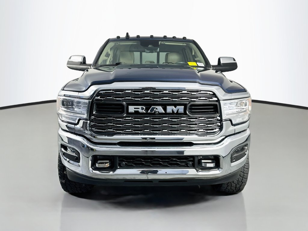 Used 2022 RAM 2500 Limited AWD/4WD image 2