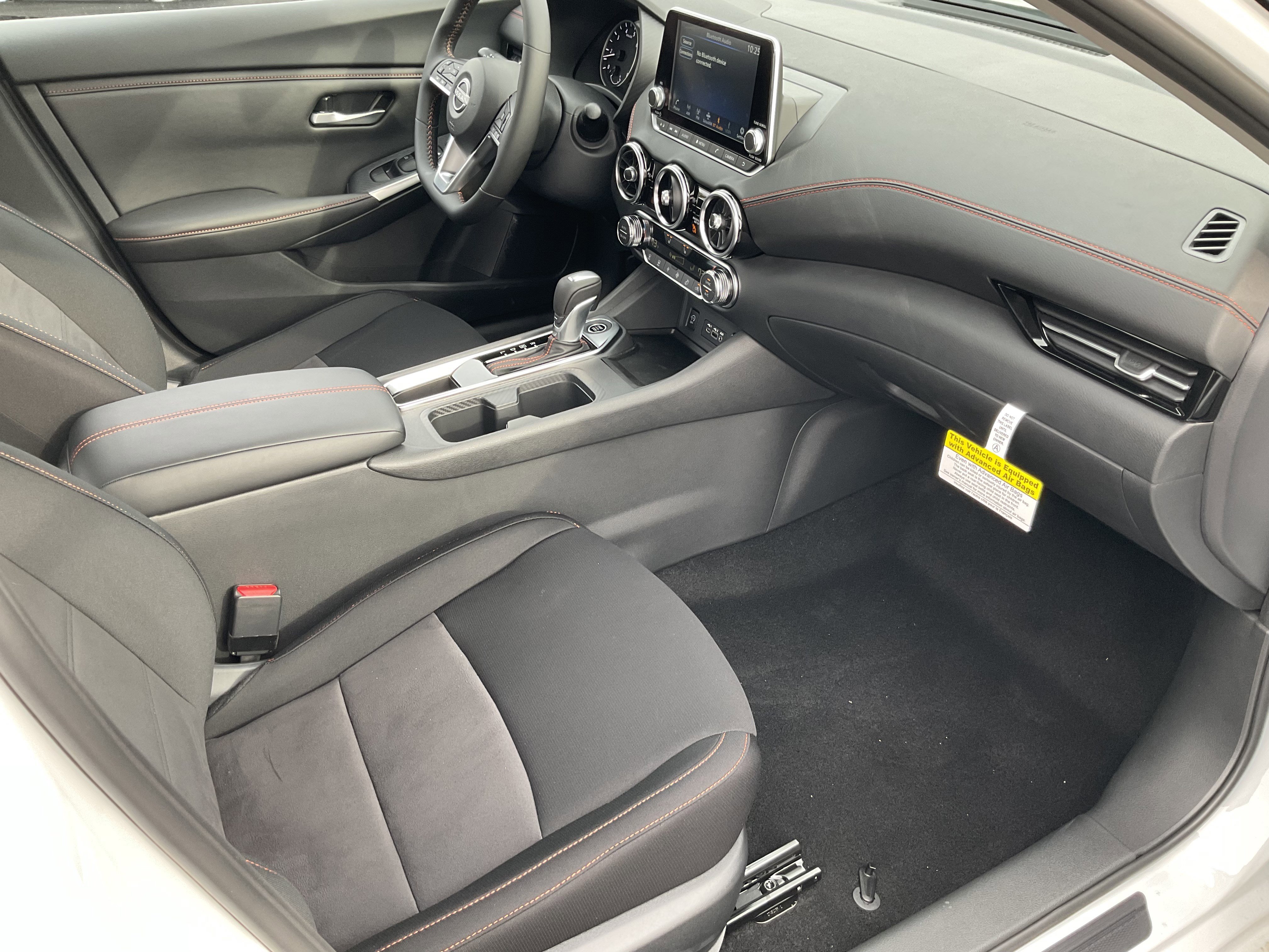 Used 2025 Nissan Sentra SR image 24