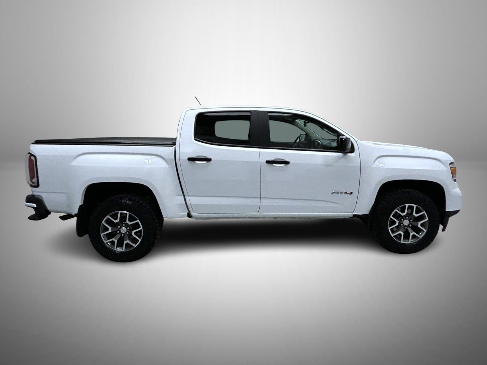 Used 2022 GMC Canyon AT4 w/ Trailering Package image 4