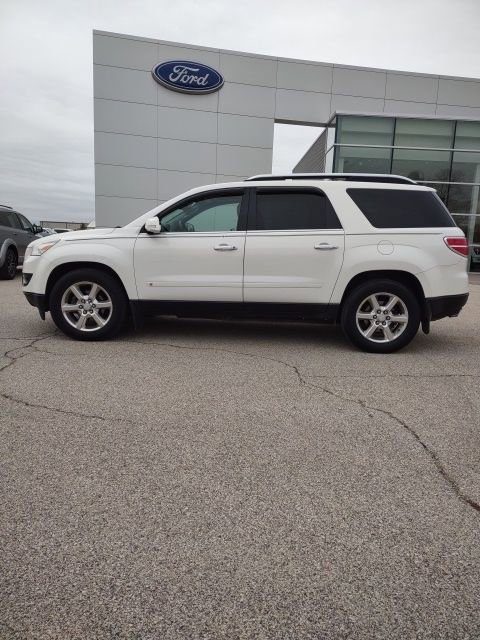 Used 2008 Saturn Outlook XR w/ Premium Trim Package image 2