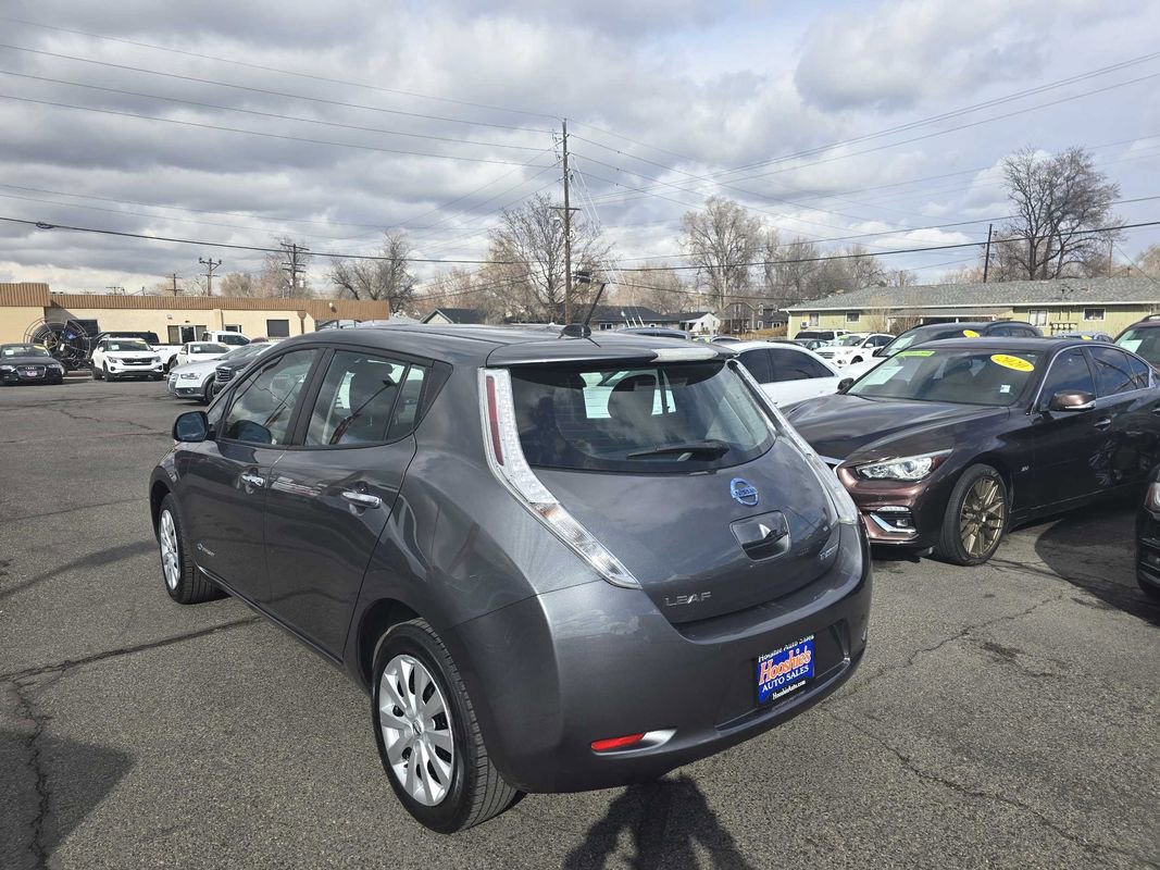 Used 2017 Nissan Leaf S image 14