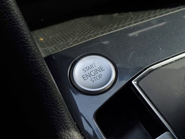 Used 2021 Volkswagen Tiguan SE AWD/4WD image 17
