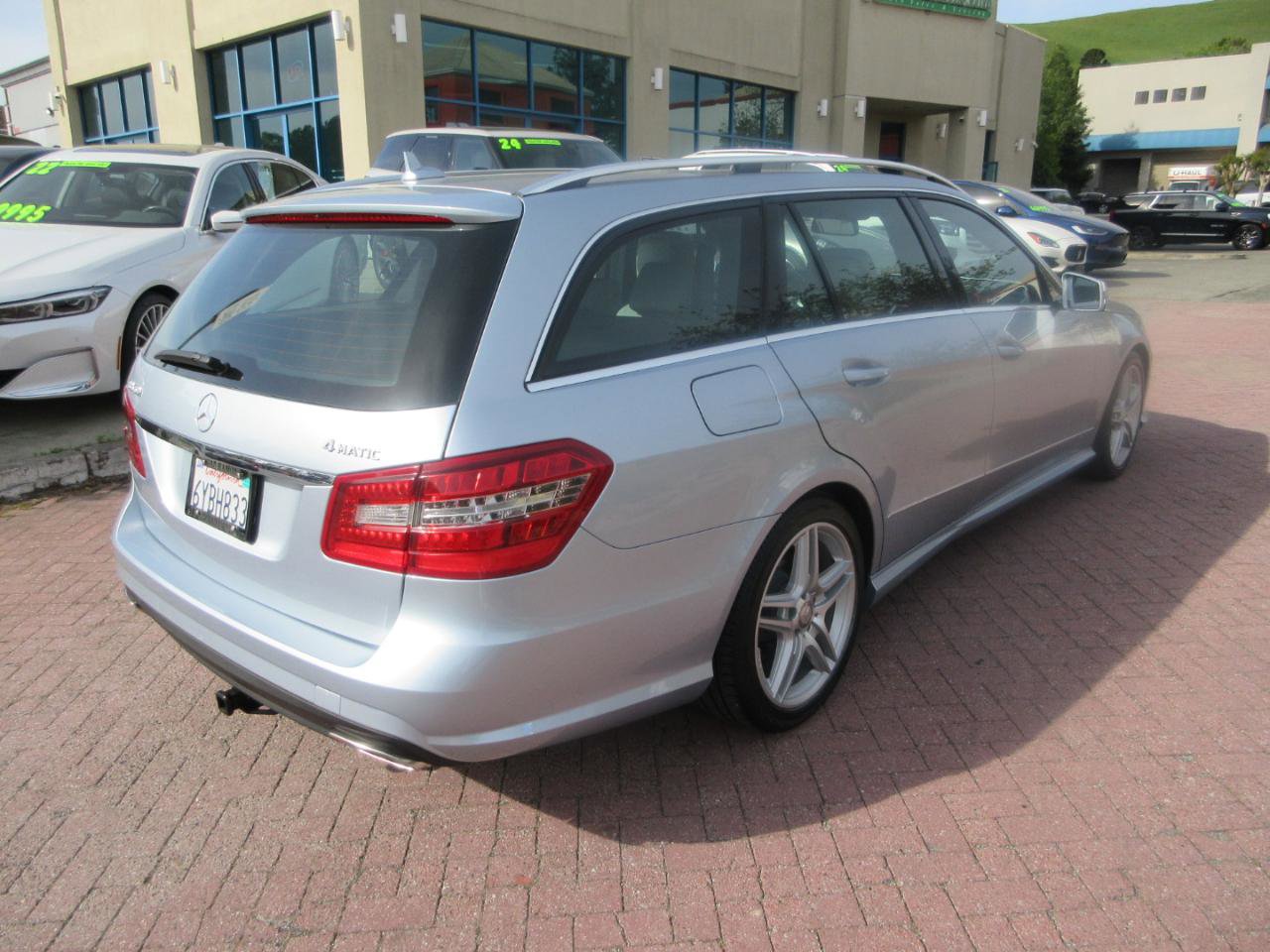 Used 2013 Mercedes-Benz E 350 4MATIC Wagon image 2