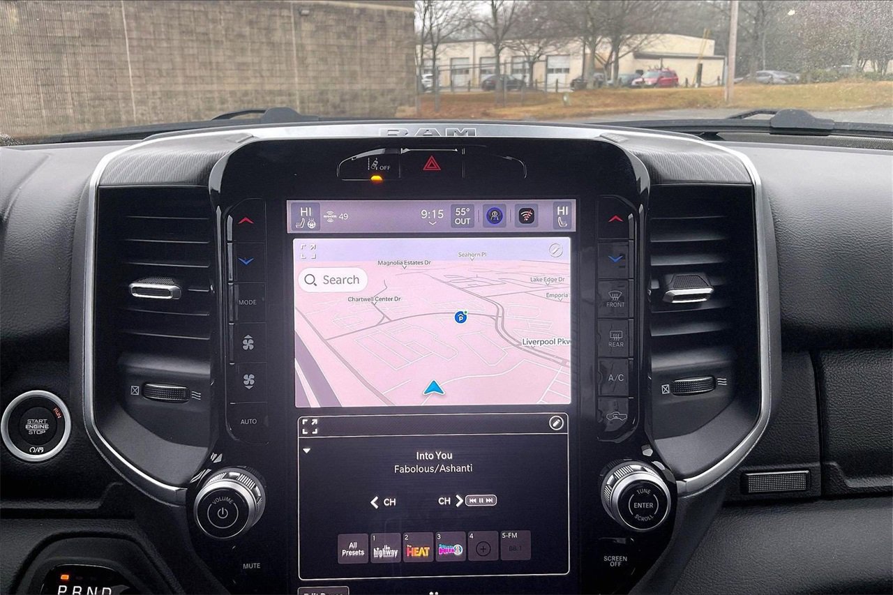 New 2026 RAM 1500 4x4 Crew Cab image 17