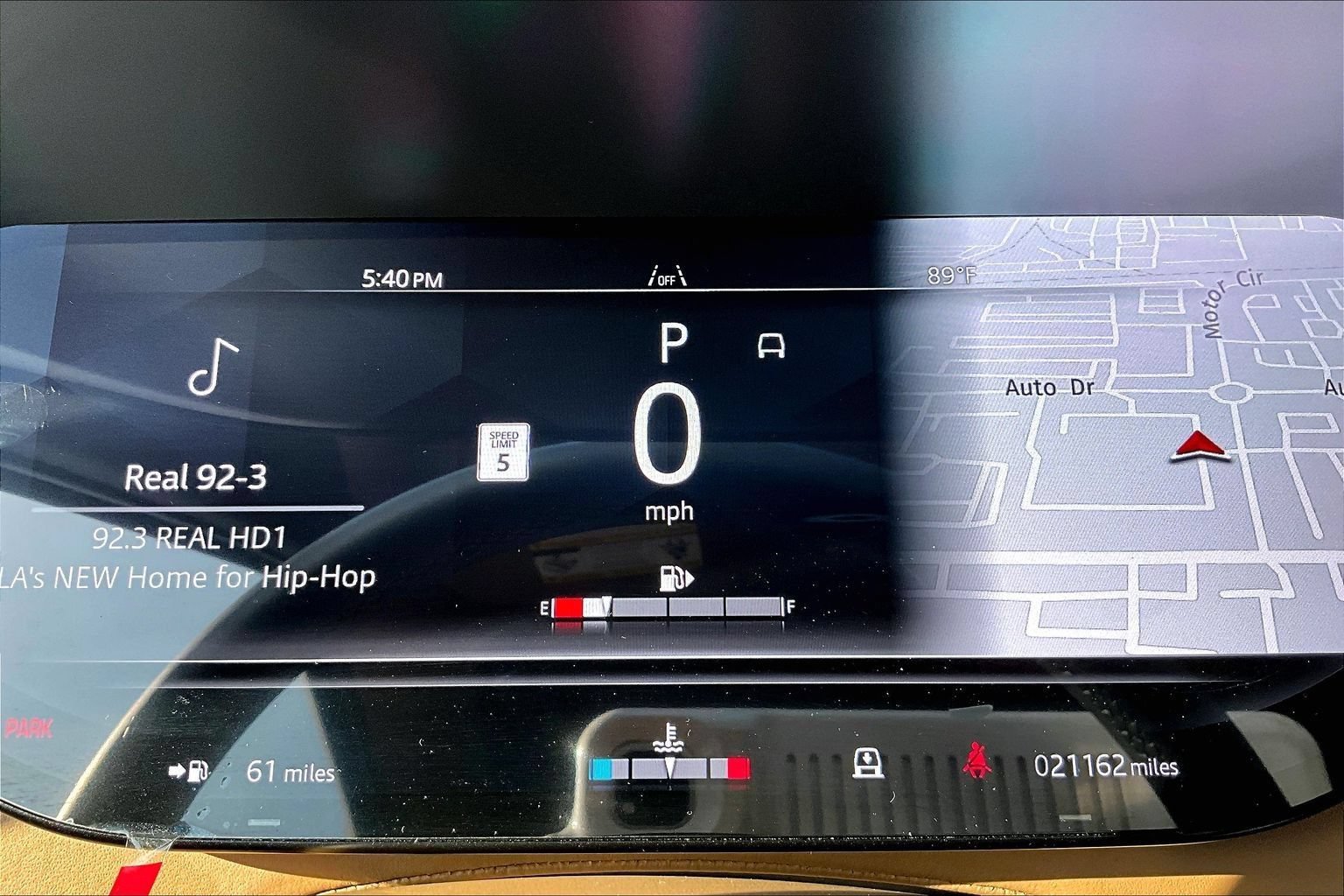 Certified 2024 Land Rover Range Rover SE AWD/4WD image 19