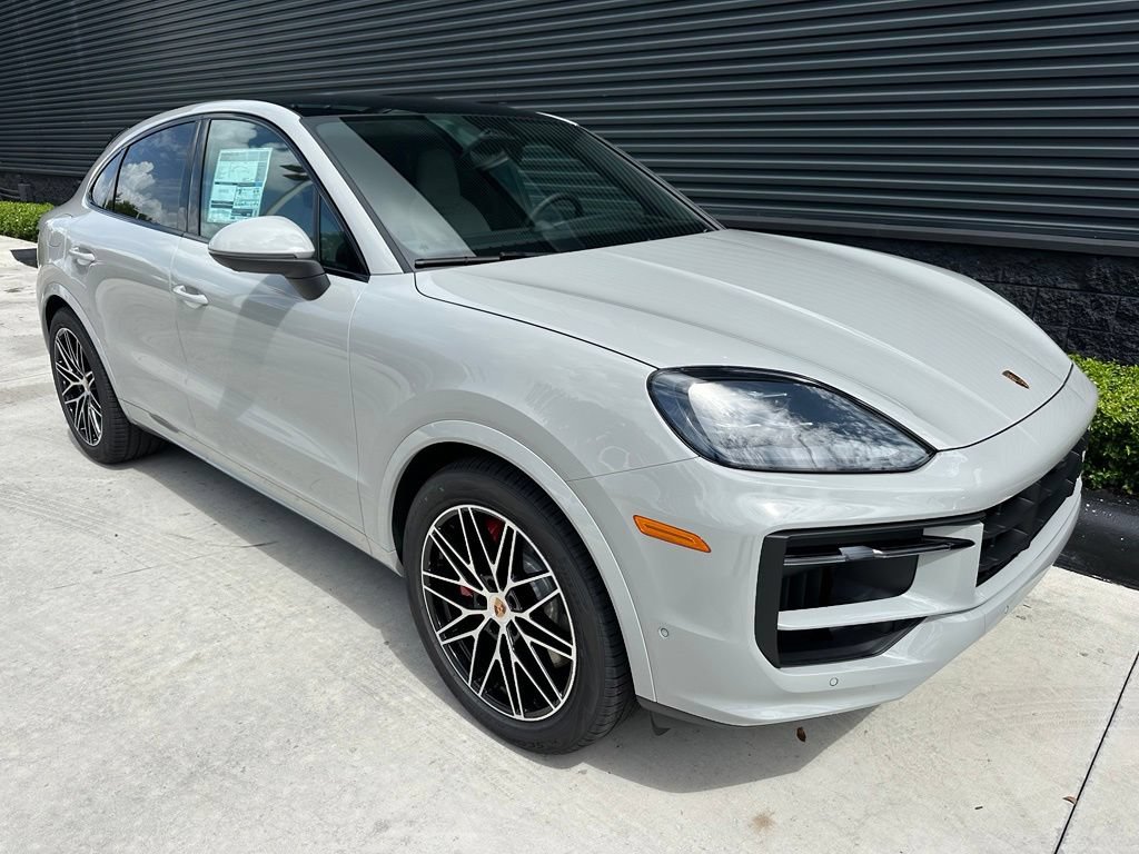 Used 2026 Porsche Cayenne S AWD/4WD image 12