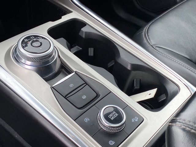 Used 2022 Ford Explorer XLT image 13