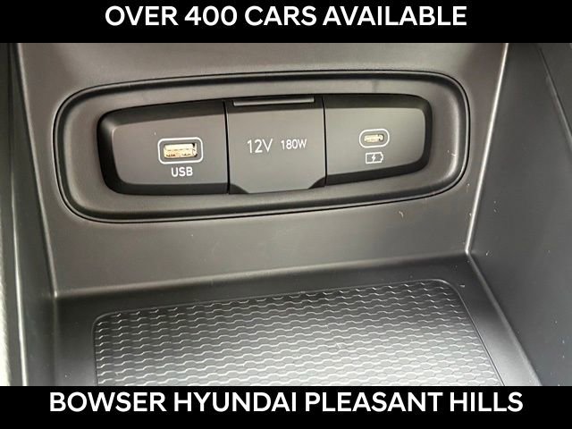 New 2026 Hyundai Venue SE FWD image 7
