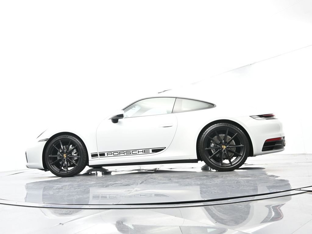 Certified 2022 Porsche 911 Carrera image 44