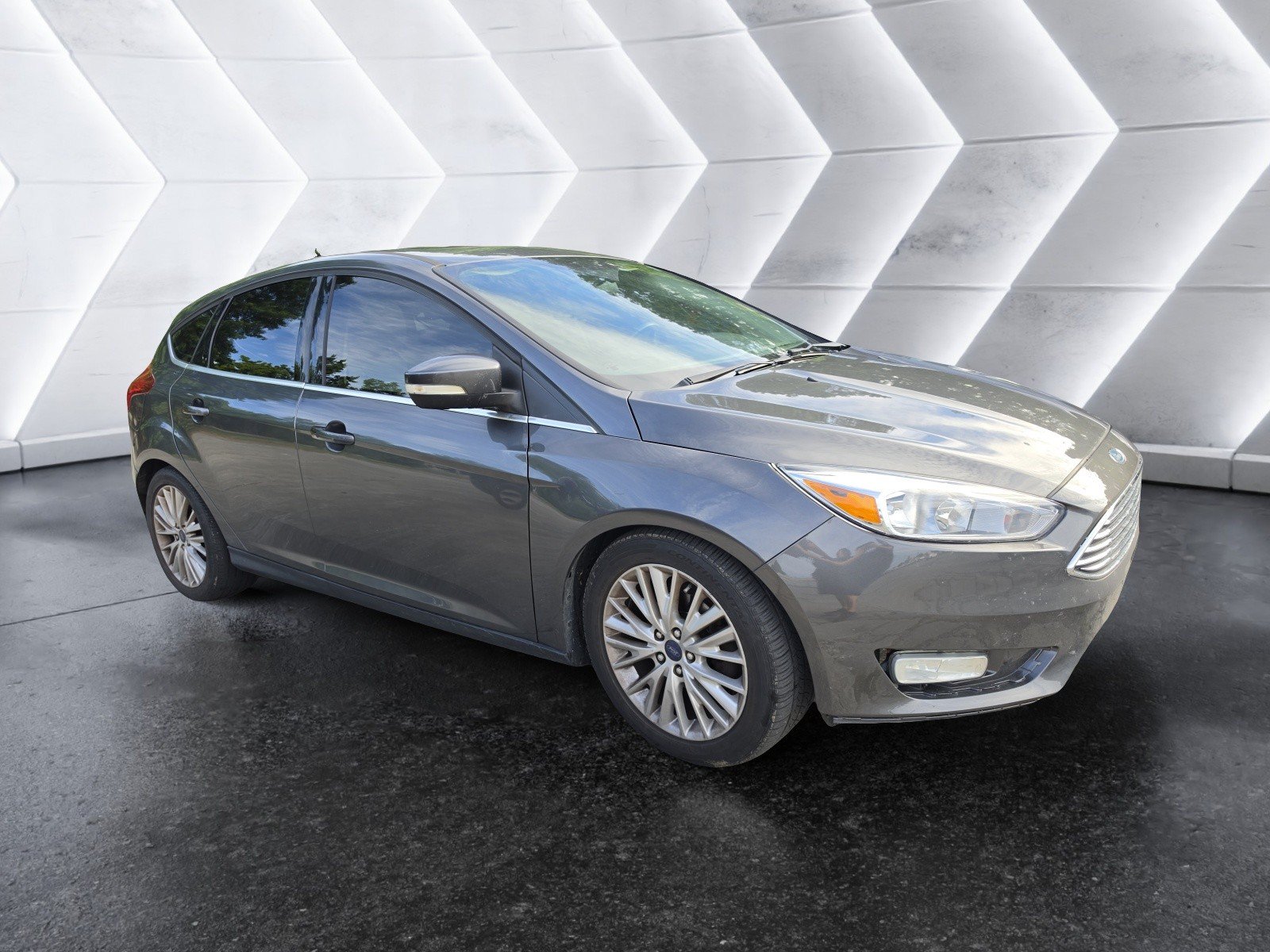 Used 2015 Ford Focus Titanium FWD video 2