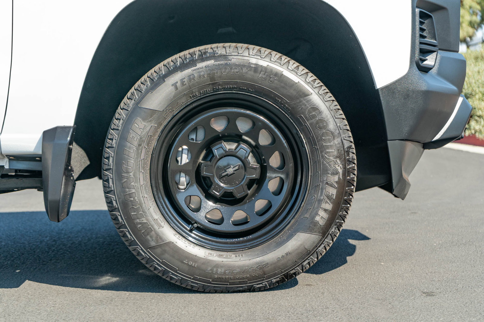 Used 2024 Chevrolet Colorado W/T RWD image 12