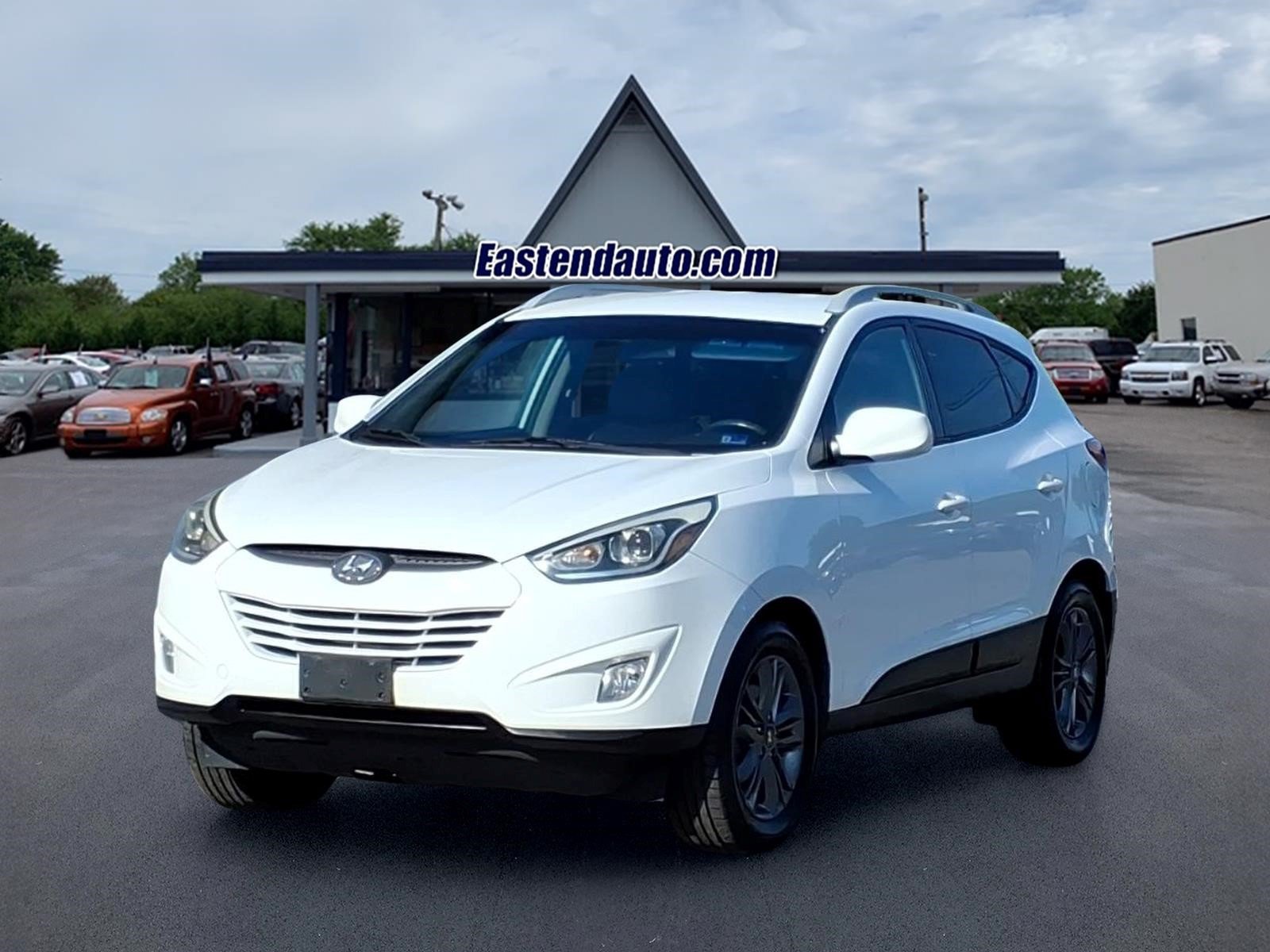 Used 2015 Hyundai Tucson SE AWD/4WD image 1