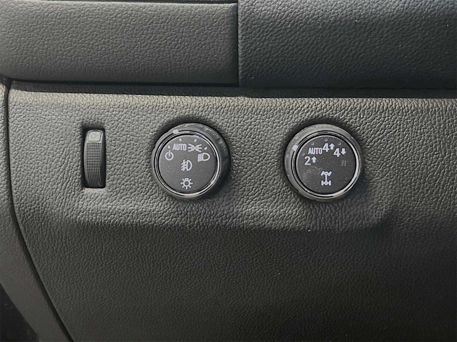 Used 2021 GMC Canyon Denali image 10