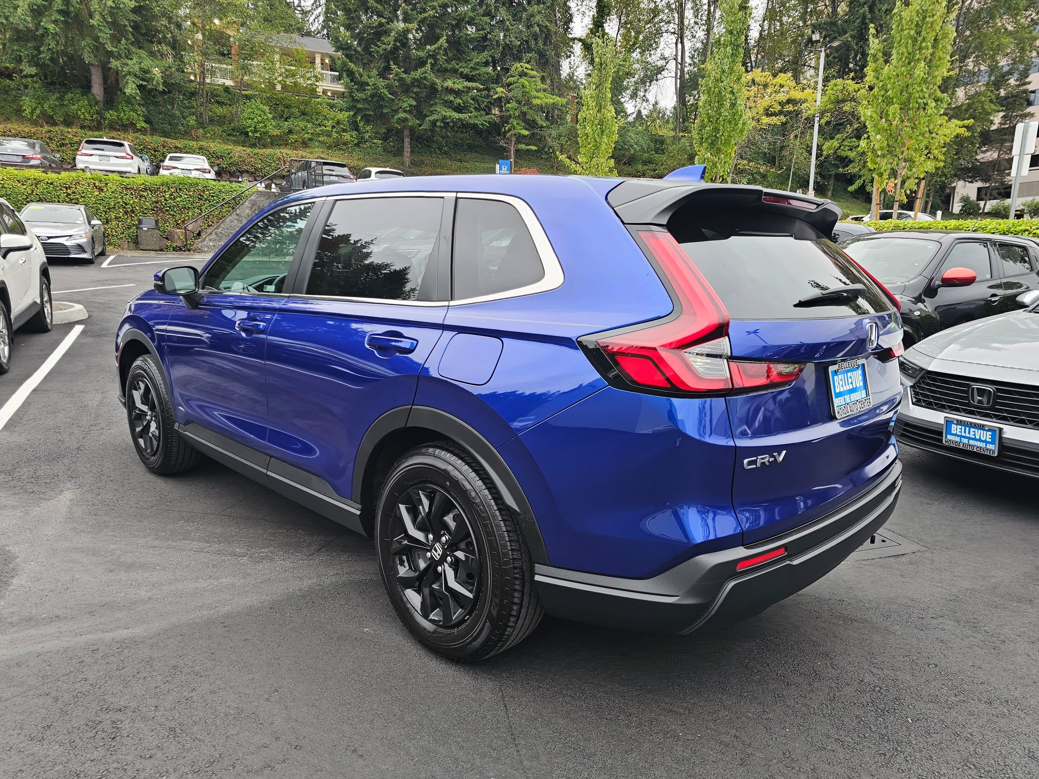 Certified 2025 Honda CR-V LX image 5
