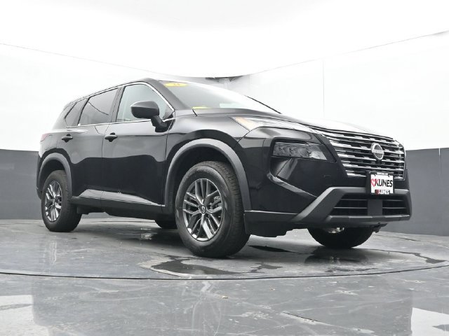 Used 2024 Nissan Rogue S AWD/4WD image 44