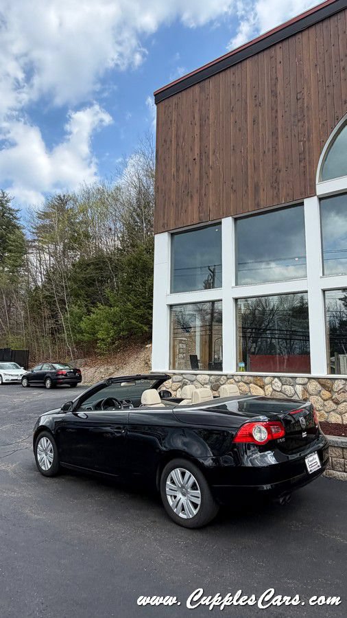 Used 2008 Volkswagen Eos 2.0T FWD image 26