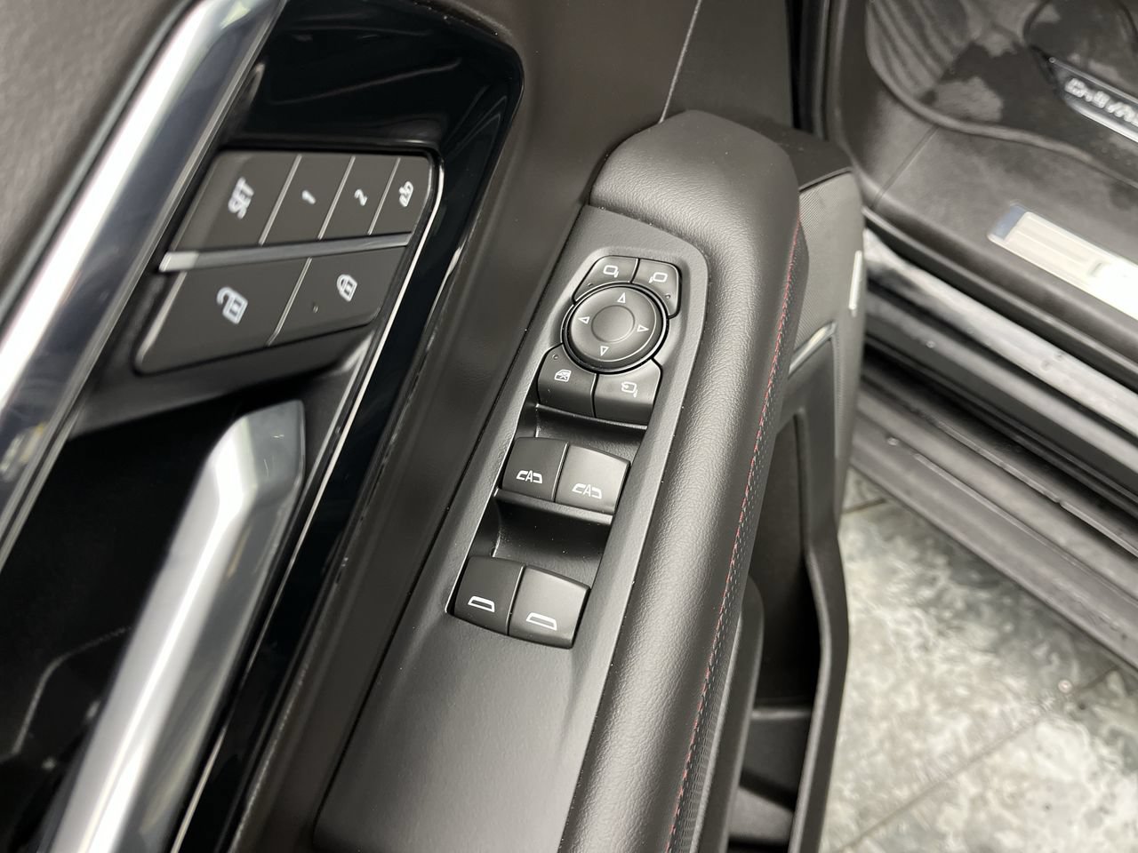 Certified 2025 Chevrolet Tahoe RST w/ RST Capability Package image 10
