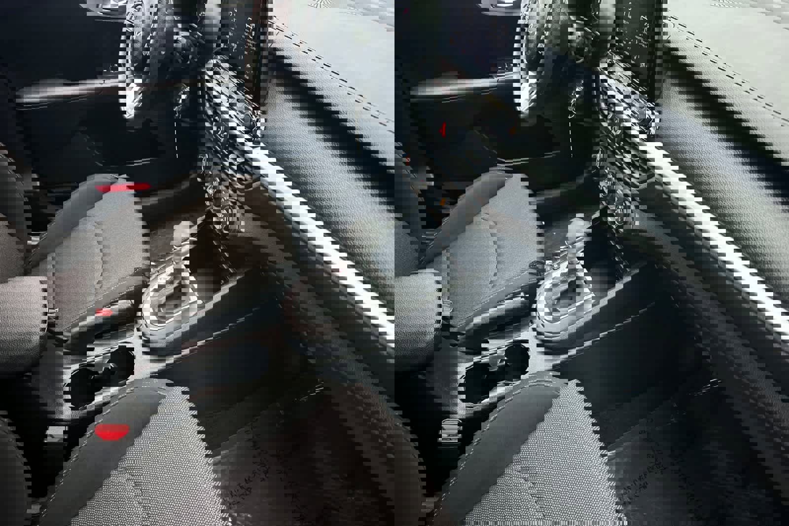 Used 2024 Kia Forte LXS image 17