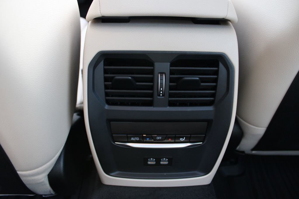 New 2026 BMW 330i xDrive Sedan image 37