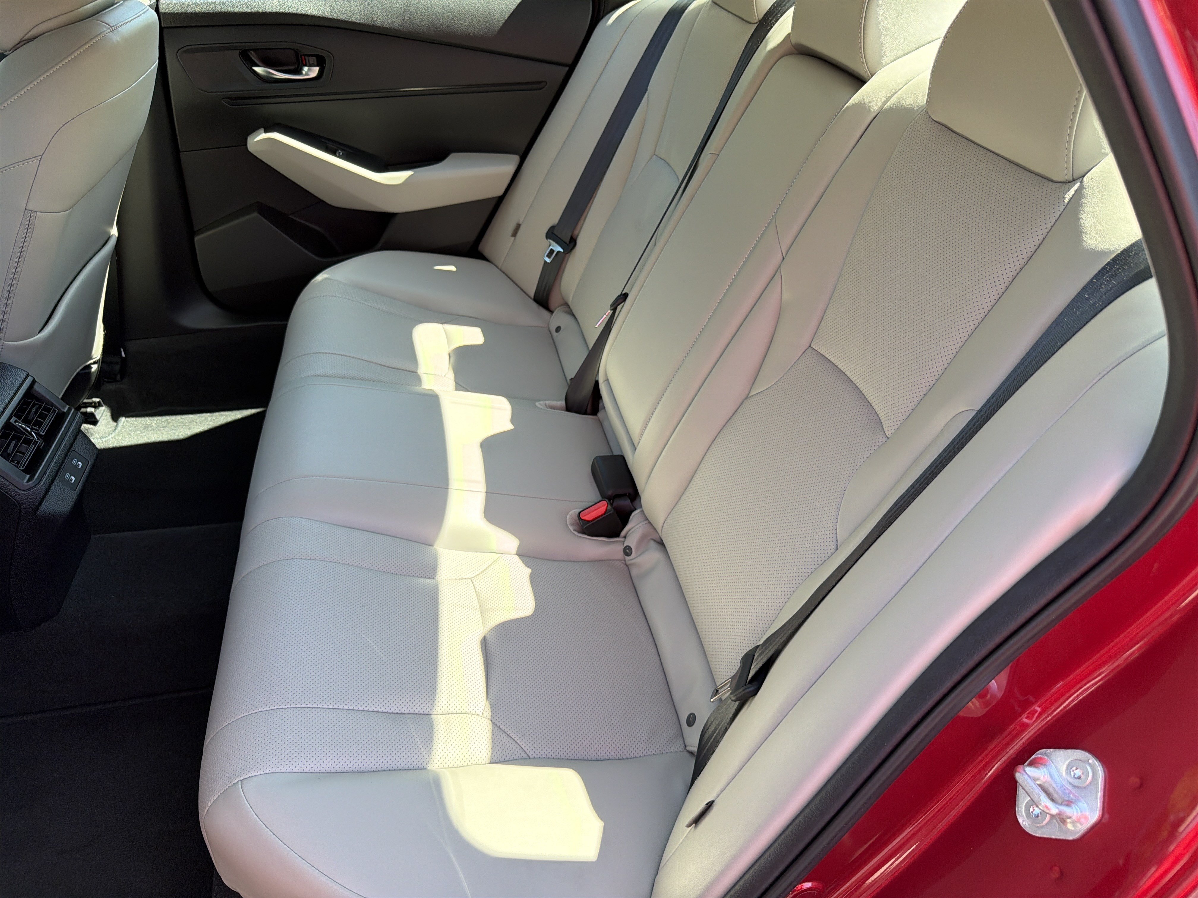 Certified 2025 Honda Accord EX-L image 17