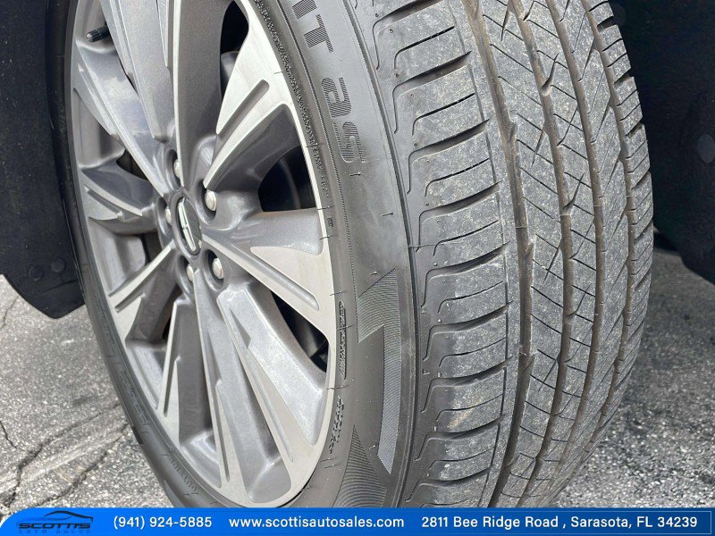 Used 2020 Lincoln Corsair Reserve w/ Equipment Group 201A image 11