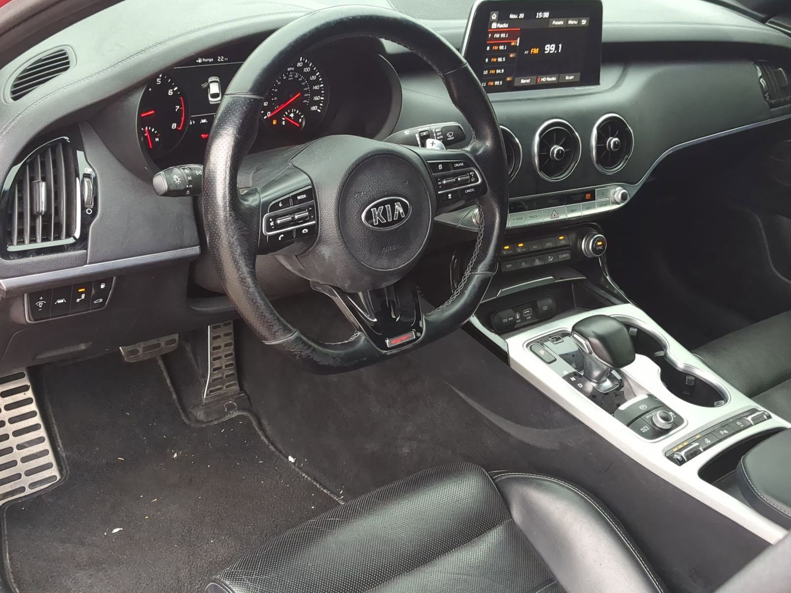 Used 2018 Kia Stinger GT2 image 13