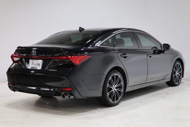 Used 2019 Toyota Avalon Touring w/ Advanced Safety Package FWD image 8