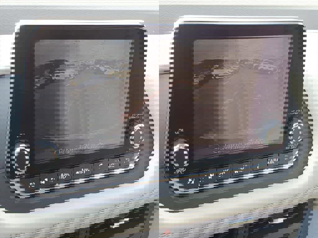 Certified 2023 Nissan Rogue SV image 19